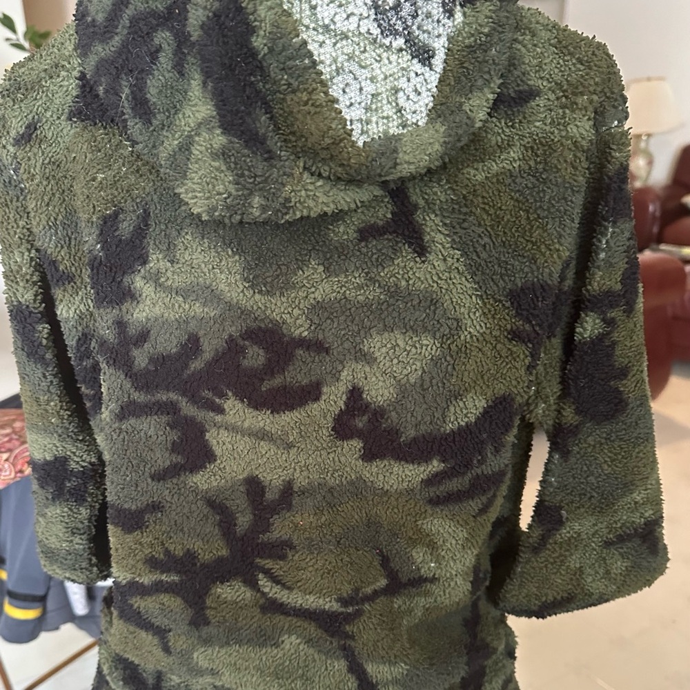 RBX boys pullover camo hoodie sweatshirt size 10